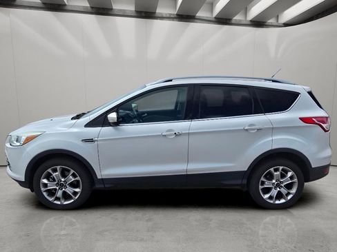 Used 2015 Ford Escape Titanium AWD/4WD image 2