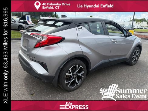 Used 2019 Toyota C-HR XLE FWD image 3