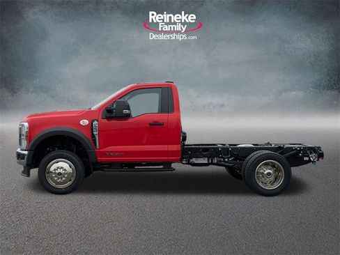 New 2025 Ford F550 4x4 Regular Cab Super Duty image 8