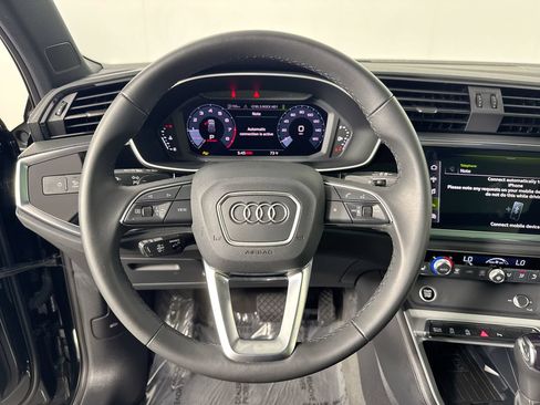 Used 2025 Audi Q3 2.0T Premium w/ Convenience Package AWD/4WD image 13