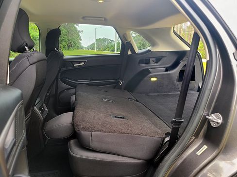 Used 2015 Ford Edge SE AWD/4WD image 20