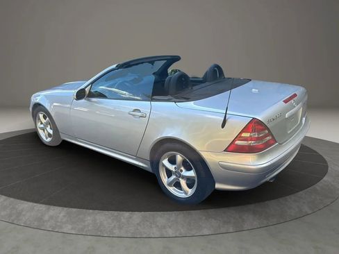 Used 2001 Mercedes-Benz SLK 320 image 16