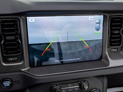 Used 2025 Ford Bronco Big Bend image 49