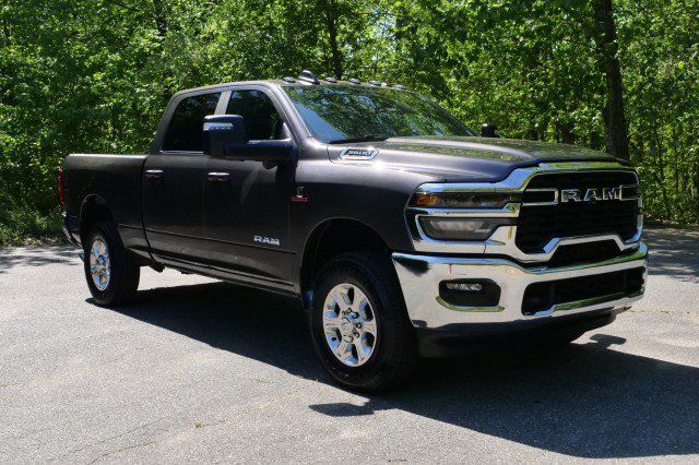 Used 2025 RAM 3500 Big Horn AWD/4WD image 4