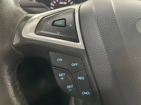 Used 2014 Ford Fusion SE w/ Equipment Group 201A image 38