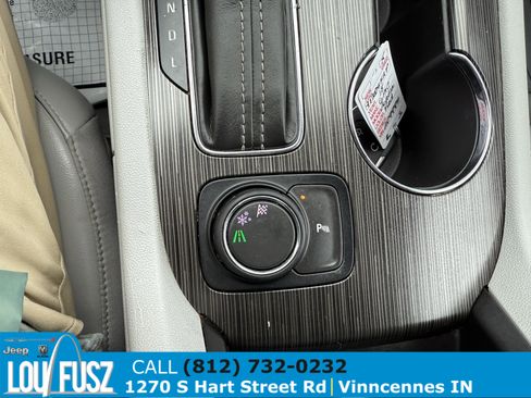 Used 2018 GMC Acadia SLT image 29