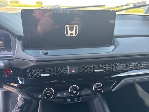 Used 2023 Honda Accord Sport image 13