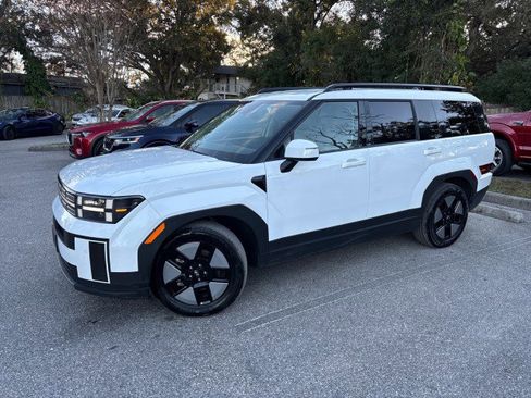 Used 2025 Hyundai Santa Fe SEL image 3