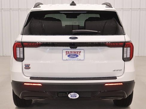 New 2026 Ford Explorer ST-Line w/ ST-Line Street Pack image 7