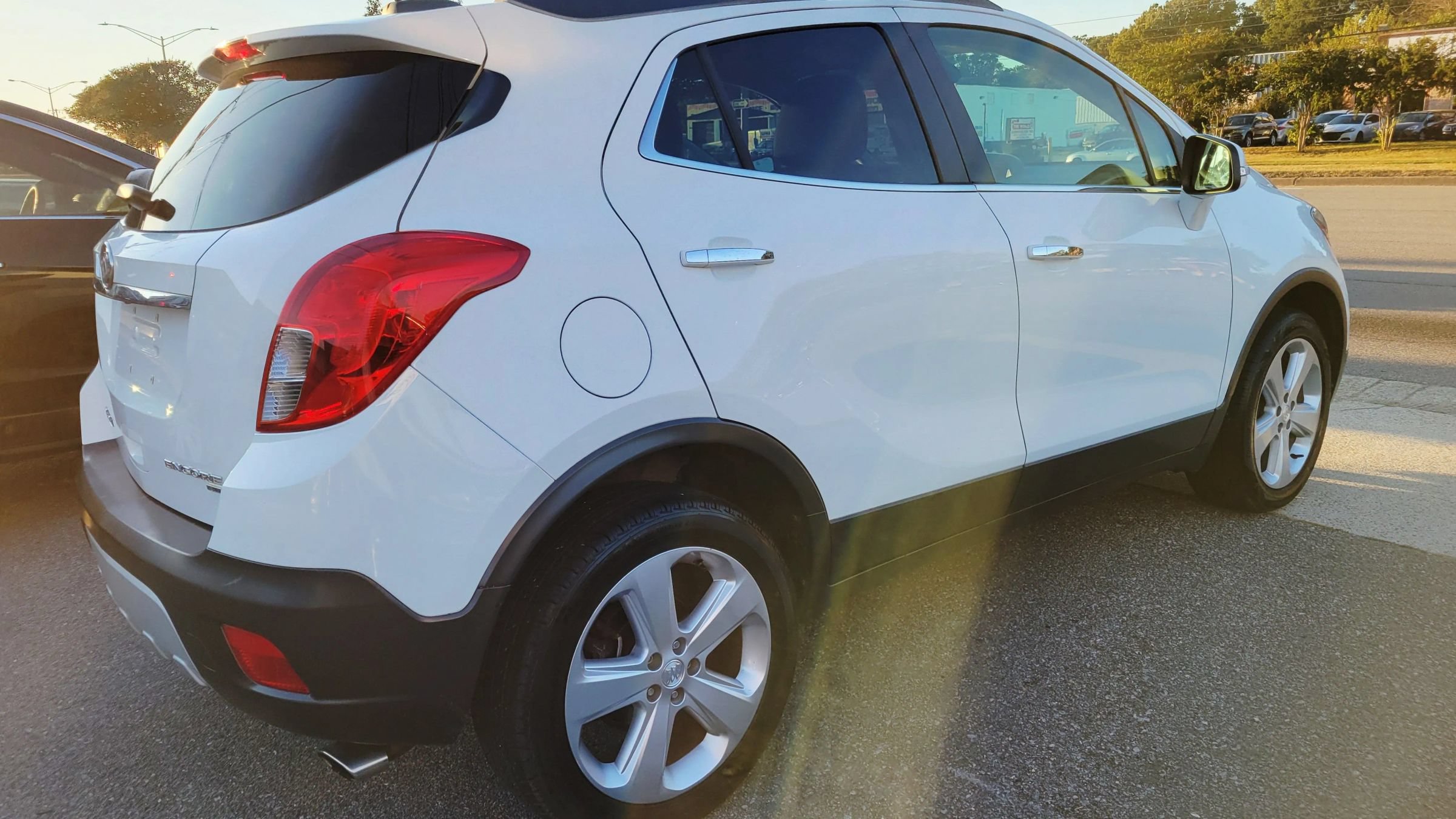 Used 2016 Buick Encore Convenience AWD/4WD image 5