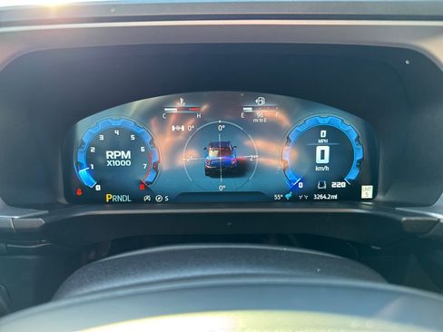 Used 2025 Ford Bronco Sport Outer Banks w/ Outer Banks Tech Package+ image 2