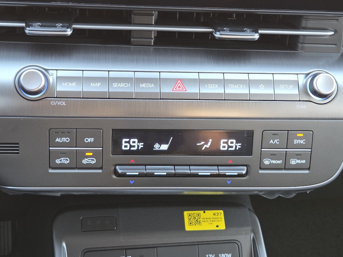 New 2027 Hyundai Kona SEL Premium FWD image 38
