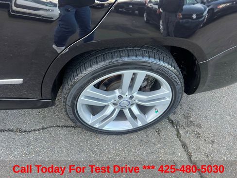 Used 2014 Mercedes-Benz GLK 350 4MATIC w/ Premium 1 Package image 10