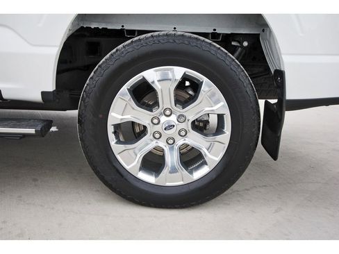 Certified 2023 Ford F150 Platinum w/ Equipment Group 701A High image 31