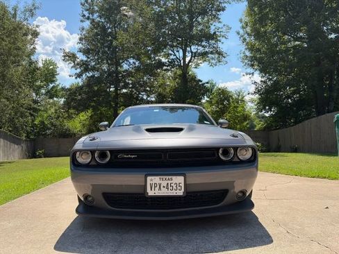 Used 2023 Dodge Challenger R/T Scat Pack w/ T/A Package RWD image 2