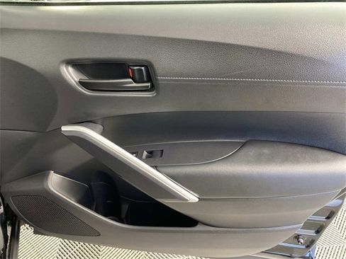 Used 2023 Toyota Corolla Cross LE image 24