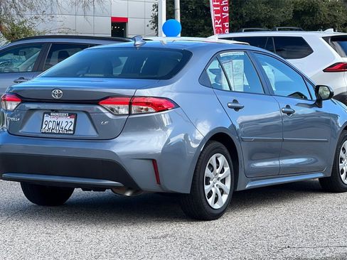 Certified 2022 Toyota Corolla LE image 3