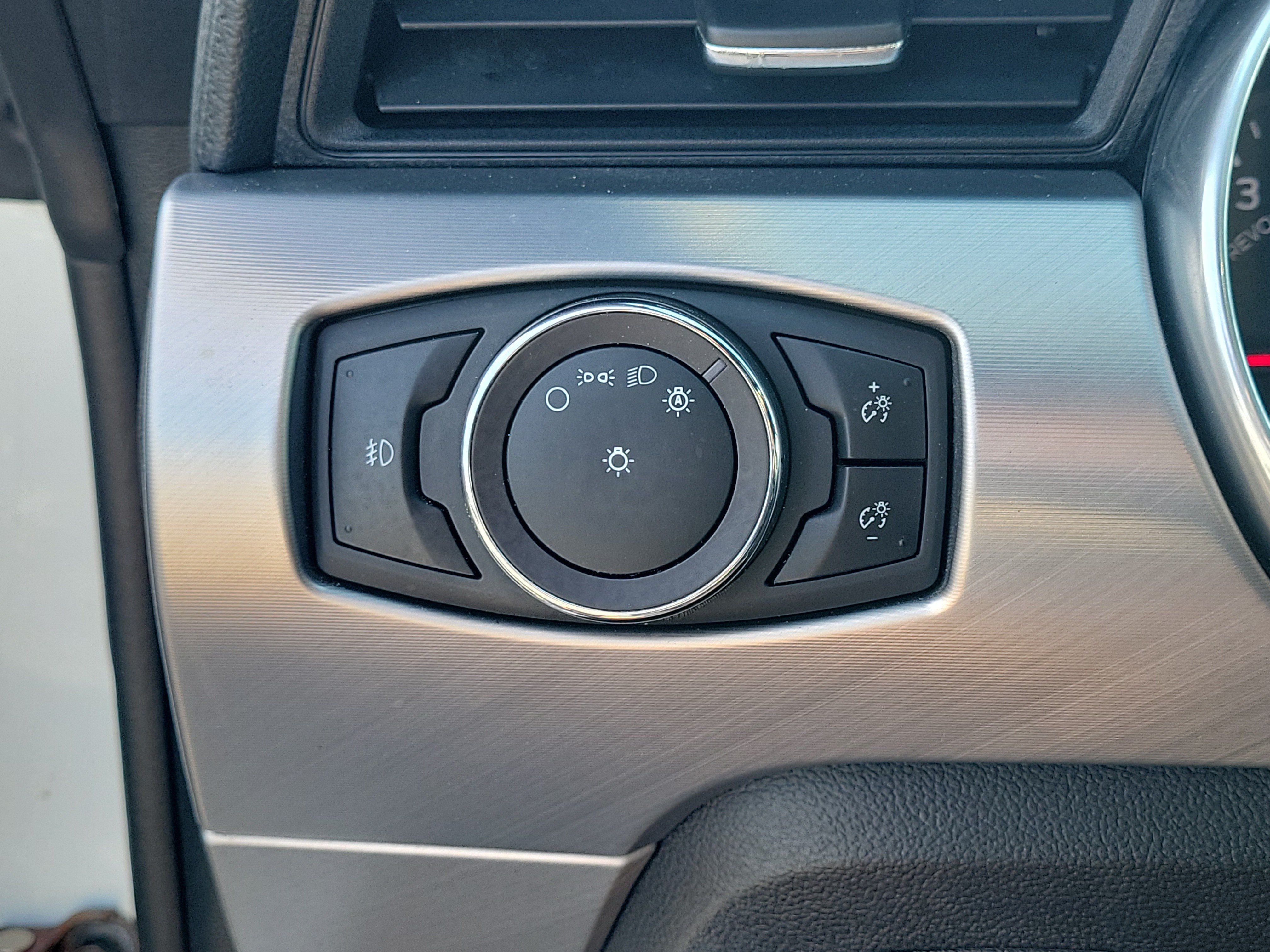 Used 2020 Ford Mustang Premium RWD image 24