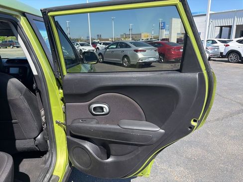 Used 2019 Kia Soul Base image 27