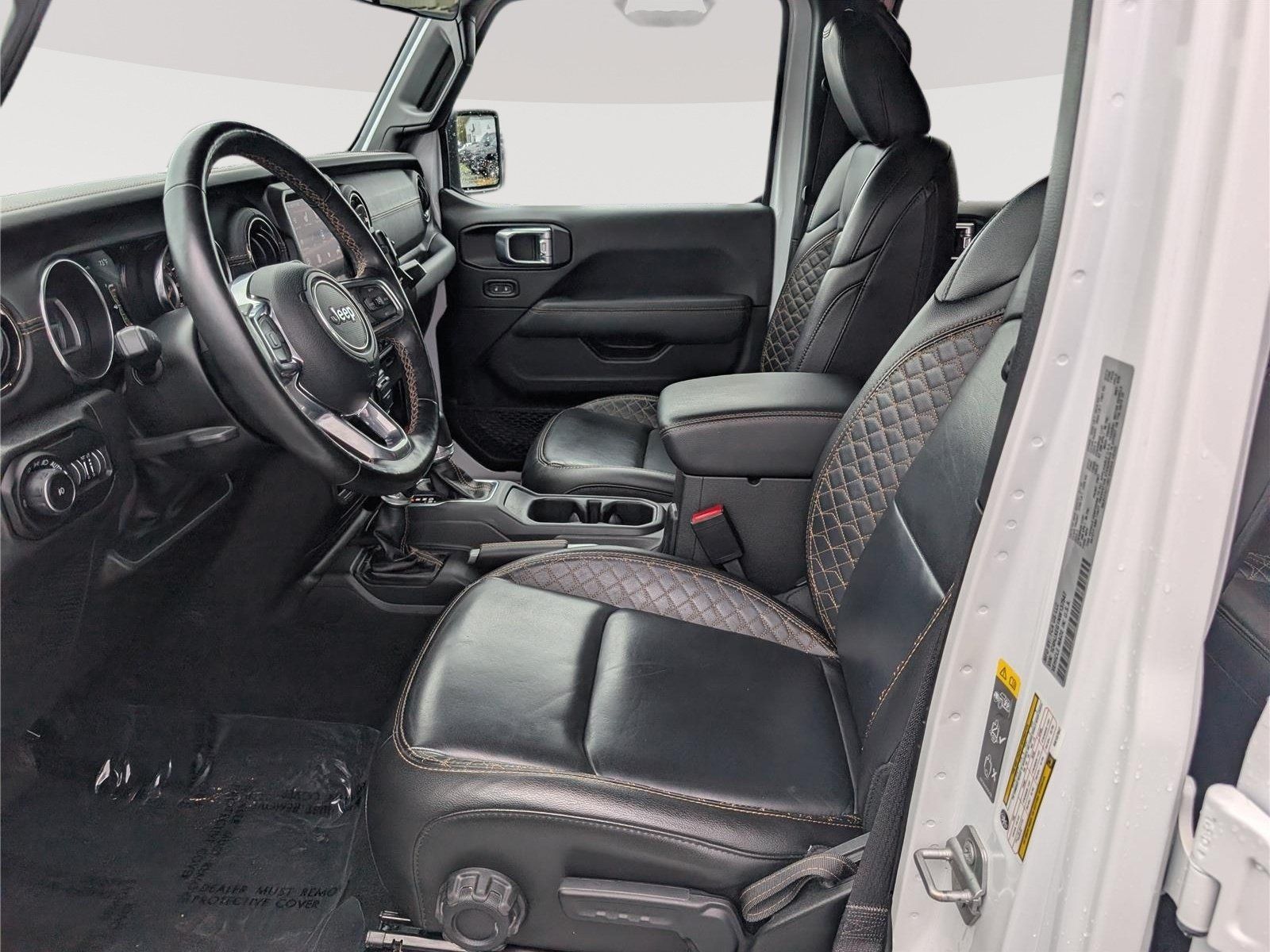 Used 2022 Jeep Wrangler Unlimited Sahara AWD/4WD image 15