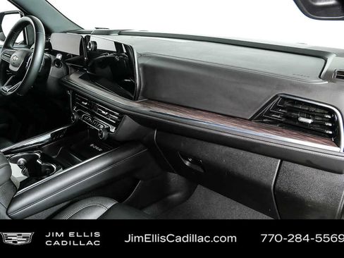 Used 2025 Chevrolet Tahoe LT image 23