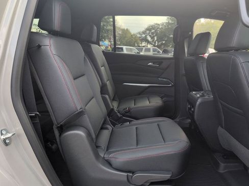 New 2026 Chevrolet Traverse Z71 w/ Driver Confidence Package AWD/4WD image 28
