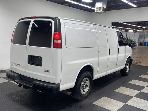Used 2016 GMC Savana 2500 RWD image 14