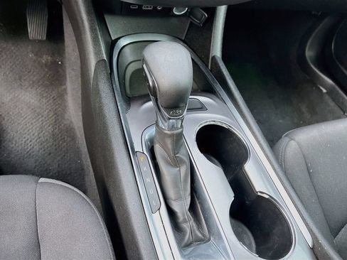 Used 2021 Chevrolet Malibu LT FWD image 15
