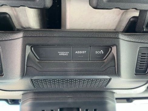 Used 2025 Jeep Wrangler Unlimited Rubicon 4xe w/ Convenience Group AWD/4WD image 25