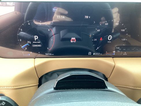 Used 2025 Nissan Armada SL w/ Captain's Chari Seat Package AWD/4WD image 21