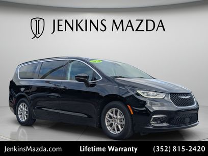 Used 2024 Chrysler Pacifica Touring-L