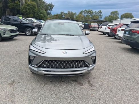 Certified 2025 Buick Envista Avenir image 9