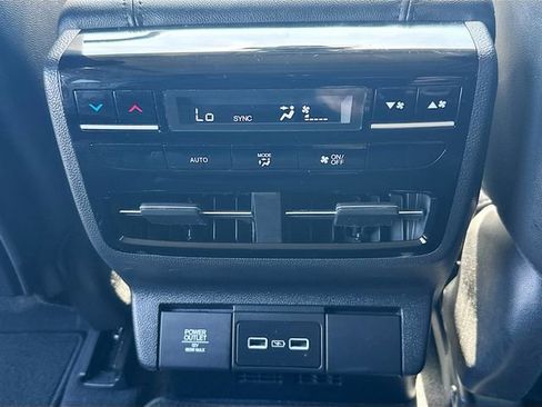 Used 2023 Acura MDX SH-AWD image 27