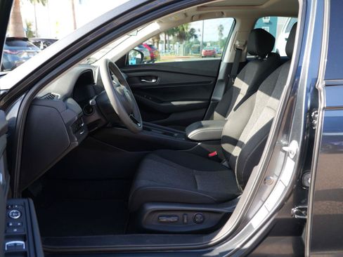 Used 2023 Honda Accord EX image 7