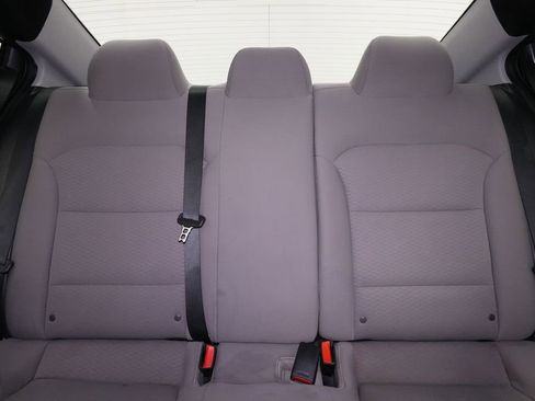Used 2020 Hyundai Elantra SEL FWD image 15