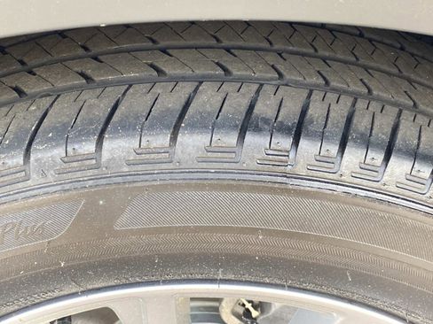 Used 2025 Honda CR-V EX-L image 16