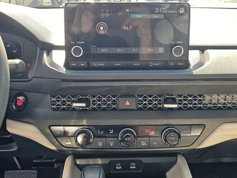 Used 2025 Honda Accord SE image 26