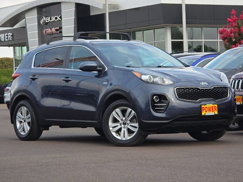 Used 2017 Kia Sportage LX w/ LX Popular Package AWD/4WD image 2