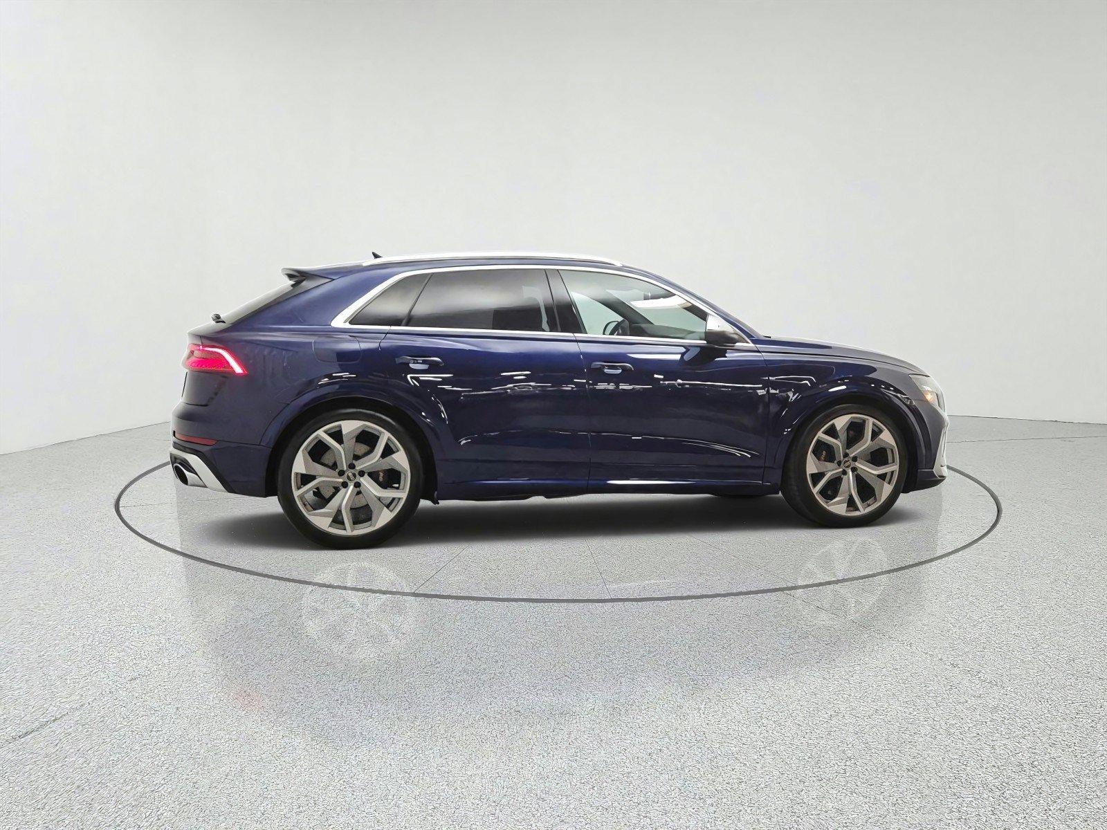 Used 2024 Audi RS Q8 AWD/4WD image 4
