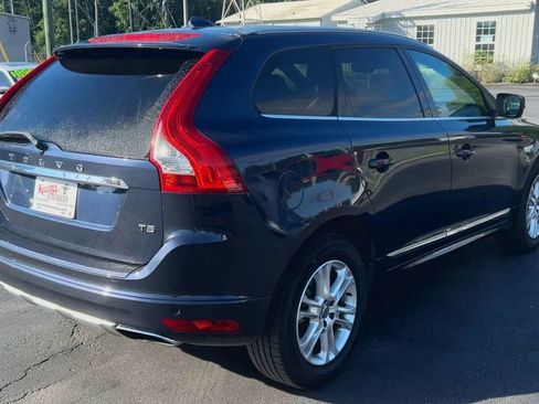 Used 2015 Volvo XC60 T5 Premier w/ Proximity Package FWD image 8