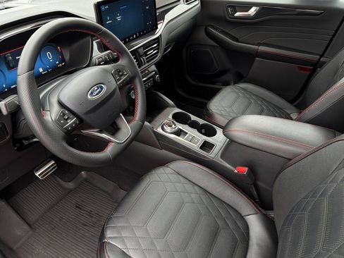 Used 2024 Ford Escape ST-Line Elite w/ Premium Technology Package AWD/4WD image 10