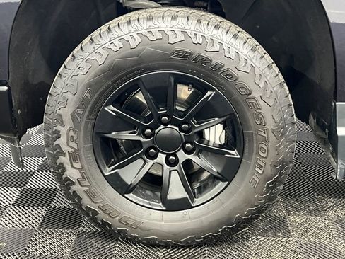 Used 2024 Chevrolet Silverado 1500 W/T w/ WT Value Package AWD/4WD image 10