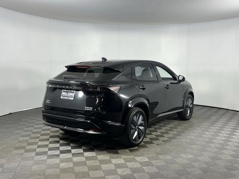 Used 2023 Nissan Ariya AWD image 5