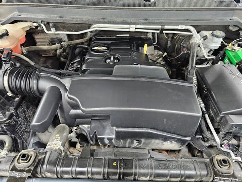 Used 2018 Chevrolet Colorado W/T image 24