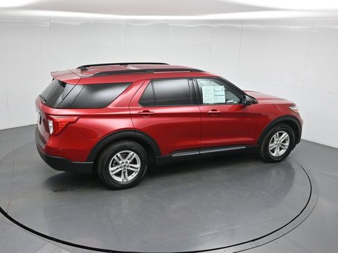 Certified 2021 Ford Explorer XLT image 40