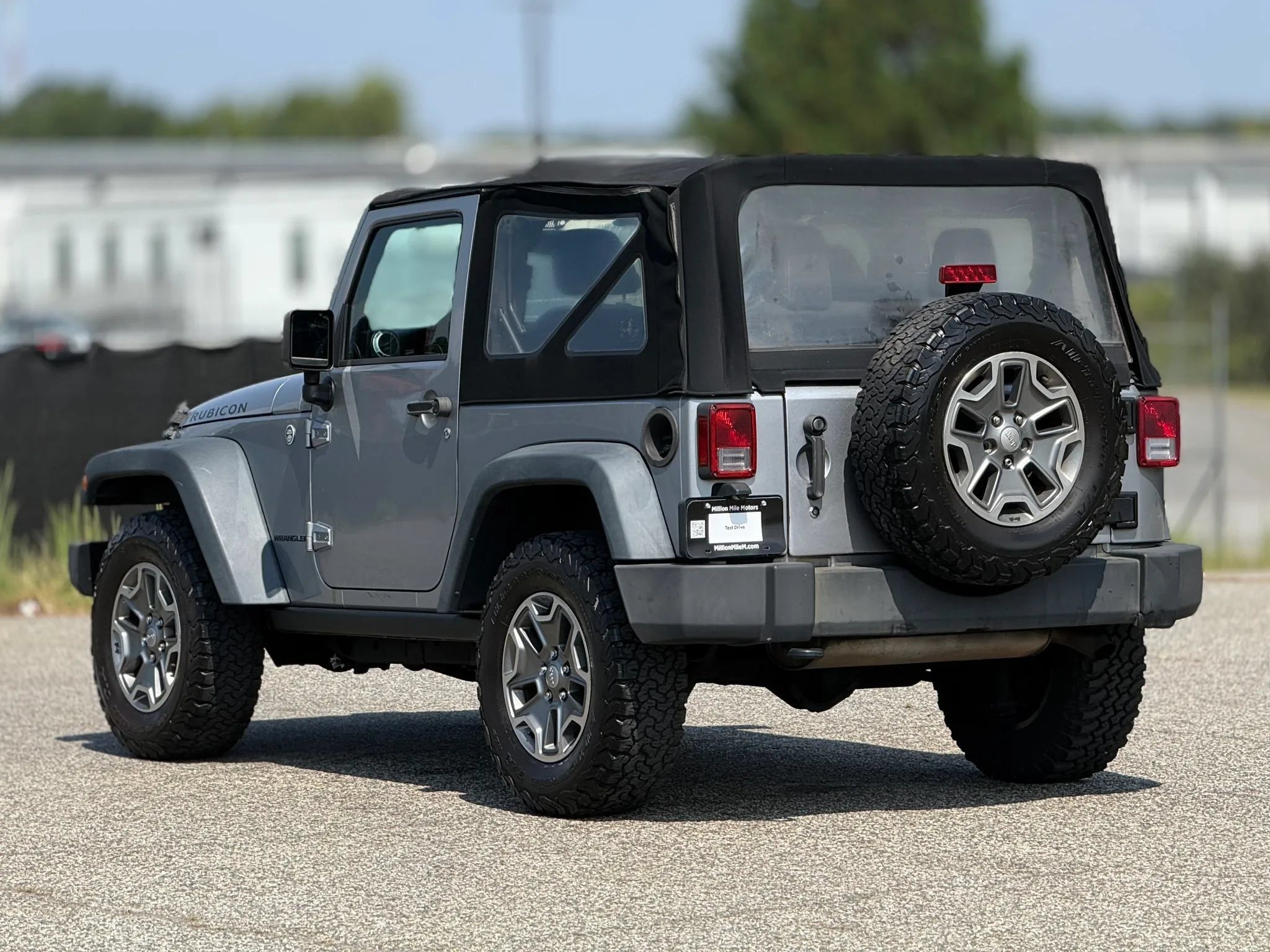 Used 2014 Jeep Wrangler Rubicon w/ Power Convenience Group AWD/4WD image 10