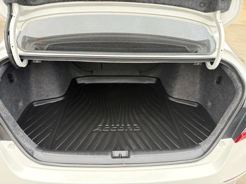 Used 2021 Honda Accord Sport image 11