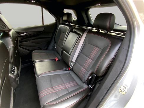 Certified 2022 Chevrolet Equinox RS w/ Infotainment Package FWD image 21