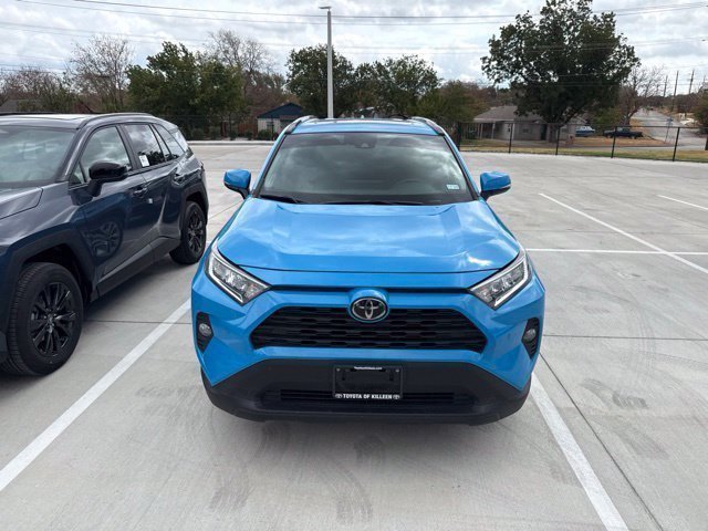 Used 2021 Toyota RAV4 XLE Premium FWD image 3