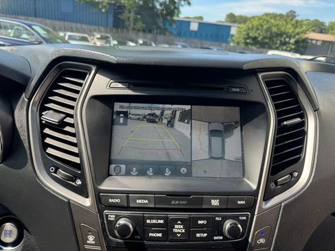 Used 2017 Hyundai Santa Fe Sport FWD image 20